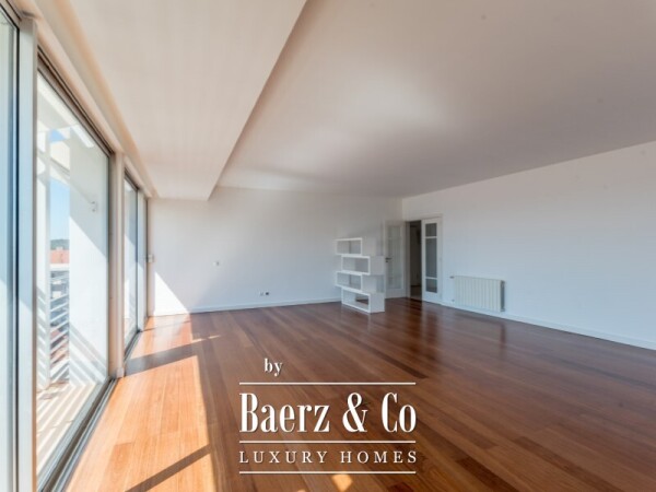 photo 7 T3 with view and garage in Amoreiras!